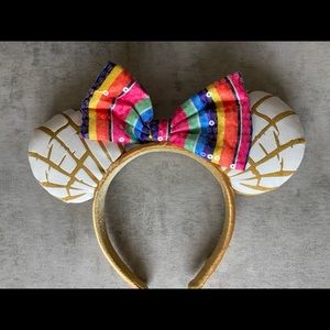 Disney Parks Pan Dulce Minnie Ears (Sold Out)
